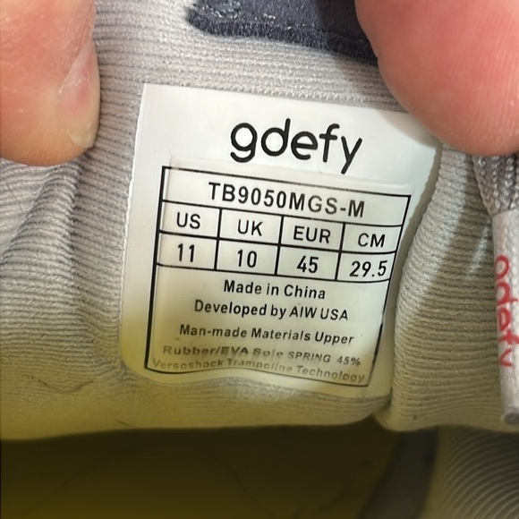 G defy gdefy Men\'s Shoe Size 11 Gray Mehalef VeroShock VersoCloud Running Walk main image 6